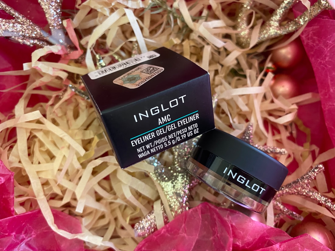 Шикарные стрелки Легко! Inglot AMC Eyeliner GEL