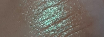 Любимые бюджетные сияющие однушки теней