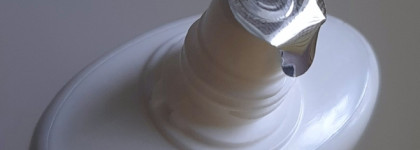 Солнцезащитный крем D`alba Waterfull Essense Sun Cream. Отличник на каждый день