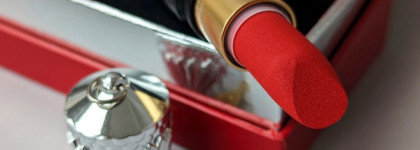 Помада за 10к рублей? Берём! Christian Louboutin Beauty Louboutin Velvet Matte 007M Diva