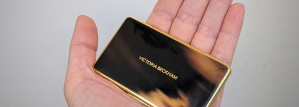 Кирпичик Victoria Beckham Smoky Eye Brick в оттенке Tweed