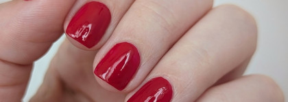 Лучший из торжественных: Jimmy Choo Seduction collection nail colour 001 Hollywood red