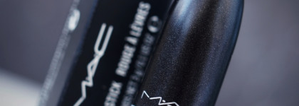 Red Wine Week: MAC Matte Lipstick Diva