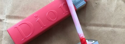 Мой любимчик в средствах для губ, к которому постоянно тянутся руки - Dior Addict Lip Tattoo Long-Wear Colored Tint