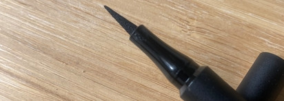 Maybelline Hyper Precise all day и ее минусы, перекрывающие все плюсы