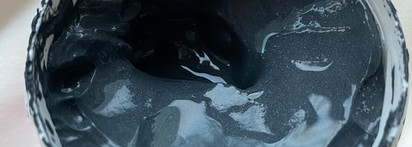 Глубоко очищающая поры угольная с ниацинамидом 2 %, серой 1,5 %, миндальной и молочной кислотой от Art&Fact