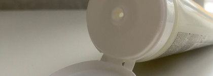 Лучшая мягкая умывалка для жирной кожи - La Roche-Posay Effaclar H Iso-Biome