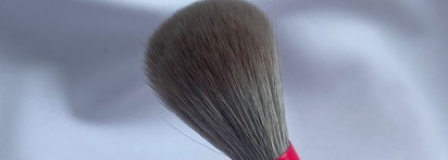 Кисть для небледных щечек Trixy Pink Obsession от Neblednaya