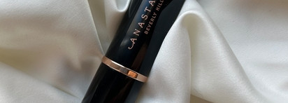 Любовь длиною в два с лишним года: Anastasia Beverly Hills Contour & Highlight Sticks