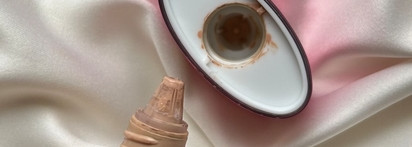 Эффект холёной кожи с тональной основой от Vivienne Sabo Shake Foundation 02