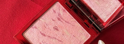 Нежнейшие Lic Blush в оттенке 01 “Pink Flash”