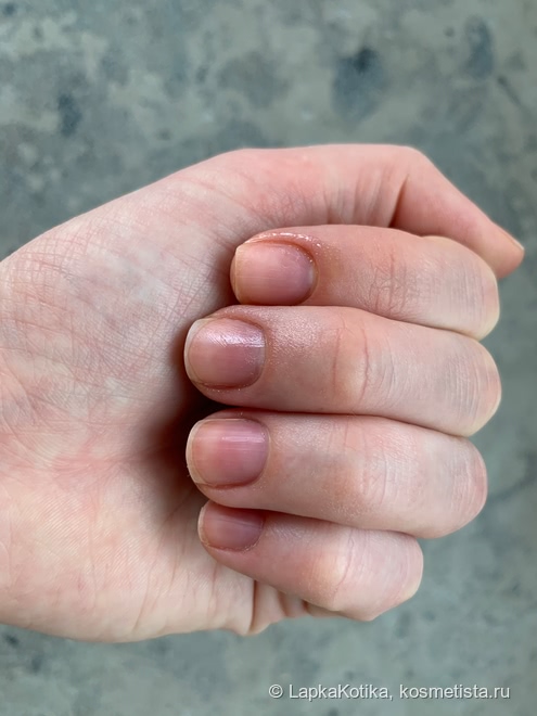 Масла для кутикулы от Burt’s Bees и Essie: отличник и двоечник