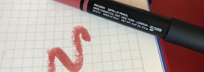 Помады-карандаши Nars в оттенках Intriguing и Rikugien. Что с ними не так?