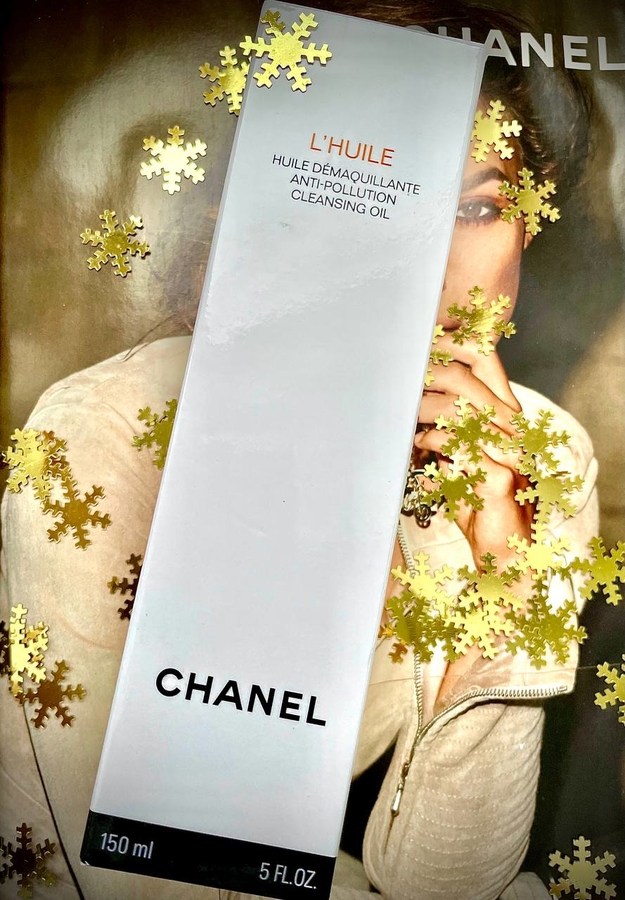 Масло для снятия макияжа с защитой от загрязнений окружающей среды Chanel Anti-pollution cleansing oil