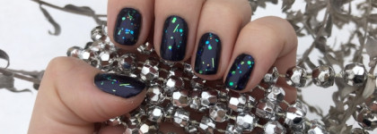 Ежегодные топы для маникюра: Naillook Miracle top, Essence Shine last&go и Eva mosaic Fashion colour