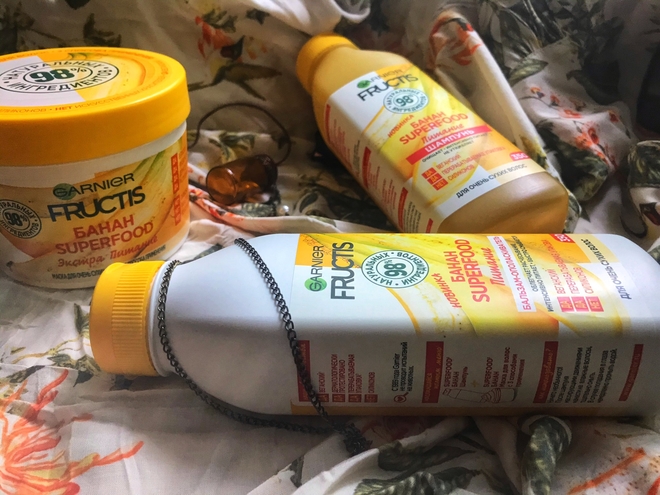 Маска для волос Fructis банан Superfood экстра питание от Garnier