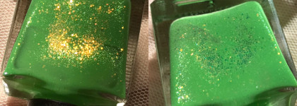 Молодая трава и золото солнца: лак для ногтей Tips Nail Polish из серии Sweets "Souffle"