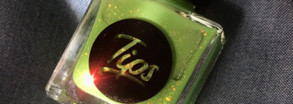 Молодая трава и золото солнца: лак для ногтей Tips Nail Polish из серии Sweets "Souffle"