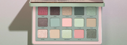 Retro Glam Eyeshadow Palette by Natasha Denona
