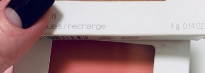 Цветущий ноябрь: румяна glow on от Shu Uemura в оттенках “m medium pink 375” и “p medium bronze 780”