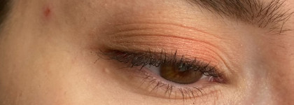 Клатч в темном футляре от Tom Ford Shade and Illuminate Face and Eye Palette в оттенке Rose Сashmere