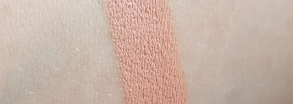 Маскировка тёмных кругов под глазами с Cover FX Correct Click