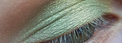 Любителям деликатного блеска посвящается: Neve Cosmetics Duochrome Palette