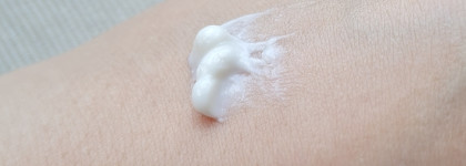 Хороший базовый крем Lala Retro Whipped Cream от Drunk Elephant