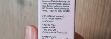 Любимец для сухой кожи губ – Rose Balm Dotcom от Glossier