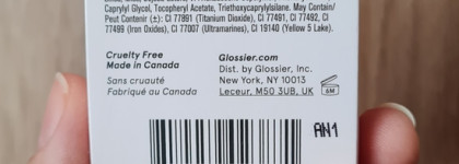 Консилер на каждый день: Glossier Stretch Concealer в оттенке G11