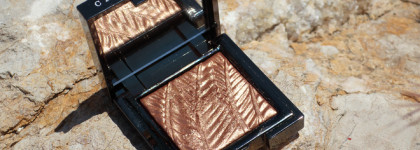 Chantecaille Luminescent Eye Shades в оттенке Lion