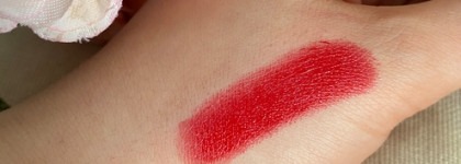 Моя косметичка: красных помад много не бывает