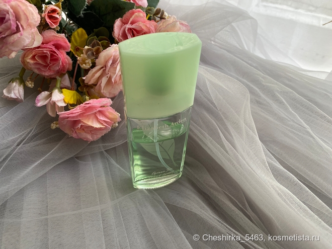 Green Tea by Elizabeth Arden - одна из первых покупок парфюмерии, которая переживает все расхламления