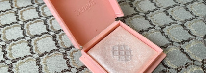 Повторила и ещё повторю: любимый хайлайтер Dandelion Twinkle от Benefit