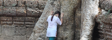 Мистический и загадочный мир исчезнувших цивилизаций, небесных Апсар и моих снов в Камбодже с Blue Amber, Montale