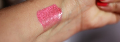 Hi, Barbie! Hi, MAC! - The Grand Illusion Glossy Liquid Lip Colour - барбическое сияние розового