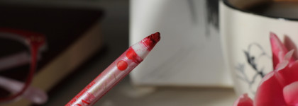 Карандаш для губ Vivienne Sabo Le Grand Volume #4 акцент красного и больше ничего