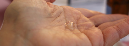 Сыворотка для лица Uvinion, увлажняющая с кровью дракона и гиалуроновой кислотой