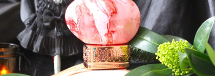 The House of Oud Empathy - сигаретный дым с малиной на школьном дворе