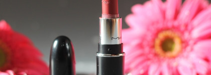 Губная помада MAC Macximal Sleek Satin lipstick Brick-O-La - выкинуть жалко, пользоваться невозможно