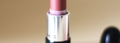 Если кофе на губах, то только MAC Macximal Sleek Satin Lipstick Crème In Your Coffee - идеальный коричневый