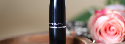 Если кофе на губах, то только MAC Macximal Sleek Satin Lipstick Crème In Your Coffee - идеальный коричневый