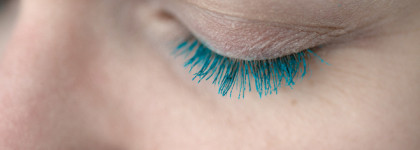 Бирюзовая тушь для ресниц L'Oreal Miss Baby Roll Mascara Teal Blue