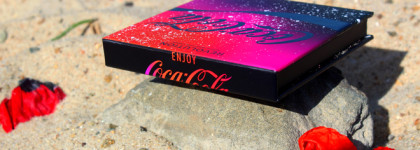 Палитра месяца: Revolution x Coca-Cola Creations Mini Starlight Palette