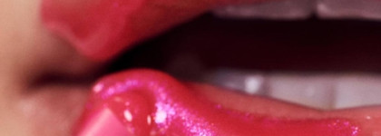 Яркое искристое лето с Rhode peptide lip tint Sugar Cookie