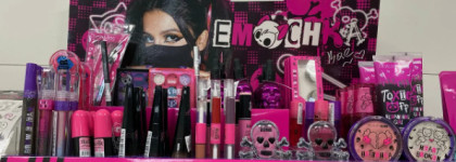 Beauty Bomb lip gloss Gloss Monster, тон 03 E-Girl: мой полуматовый нюд