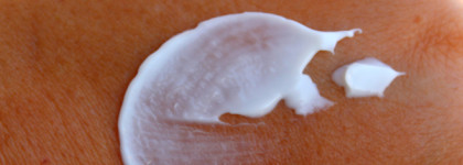 Зима и лето с питательной маской для лица Organic shop Coconut yogurt & pitahaya