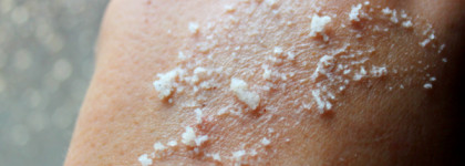 Соляной скраб-бальзам Exfoliating Sea Salt & Coconut Body Balm от The act: больше, чем уход