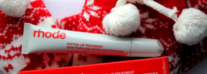 Любимый Rhode peptide lip treatment: strawberry glaze назло туманам