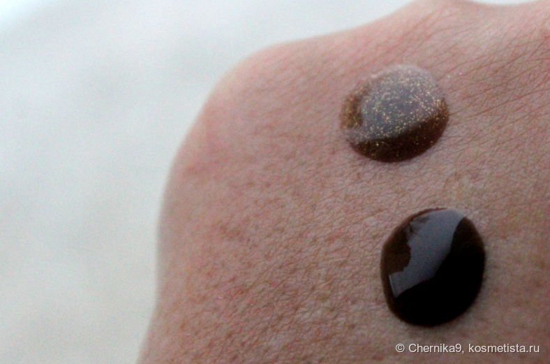 Дневной тусклый свет: сверху синнабон, снизу эспрессо